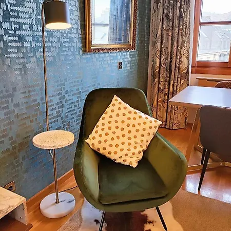 Apartman La Eria Ii, Muy Luminoso,wifi, Garaje,15 A Pie Al Centro Oviedo