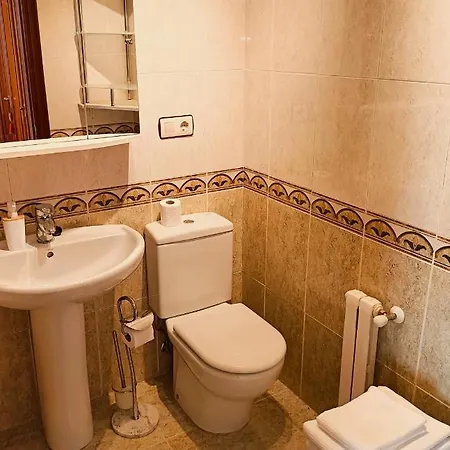 Apartman La Eria Ii, Muy Luminoso,wifi, Garaje,15 A Pie Al Centro Oviedo