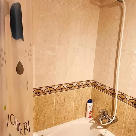 La Eria Ii, Muy Luminoso,wifi, Garaje,15 A Pie Al Centro